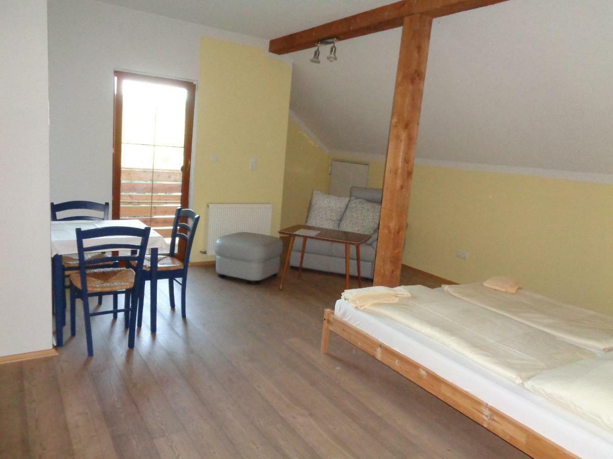 Apartments Himmelreich Ternitz Екстериор снимка